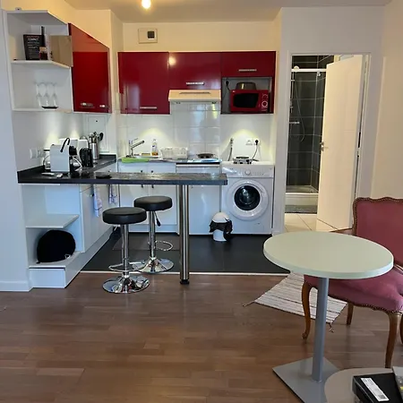 Apartment 17
