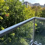 17 Paris